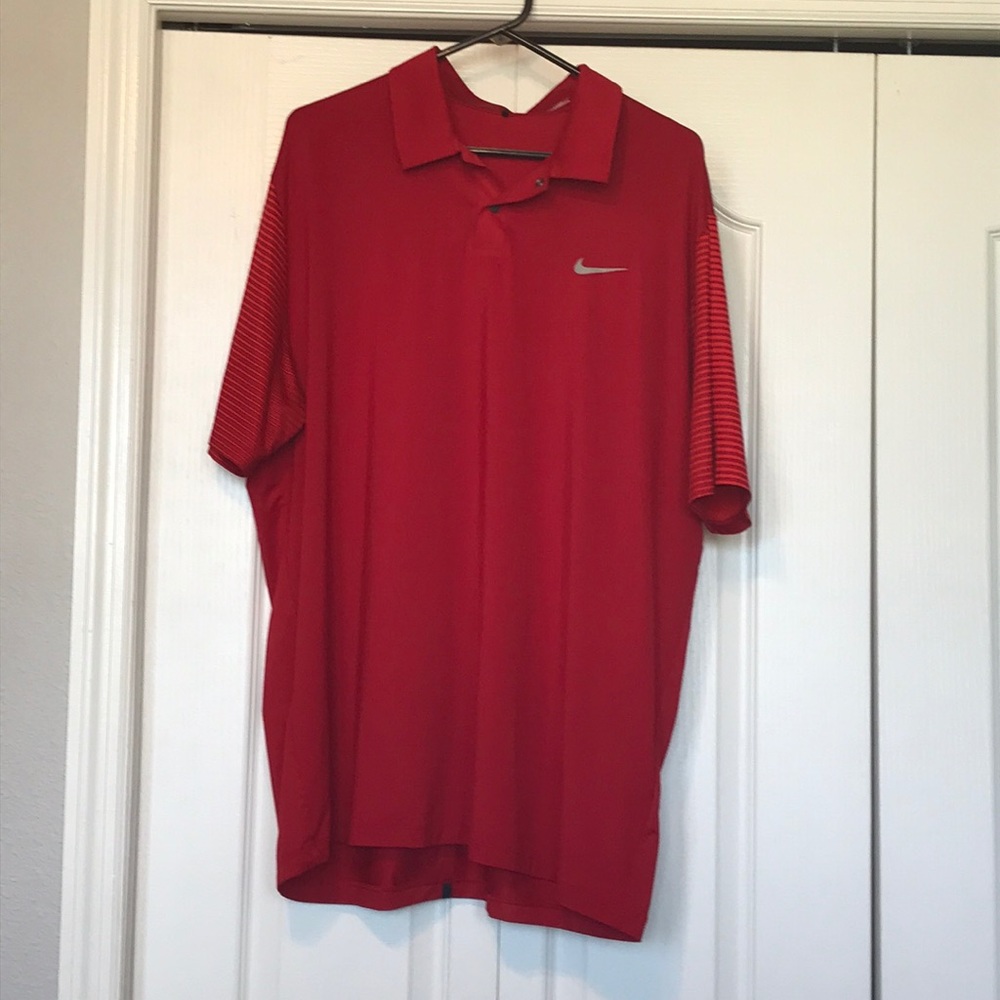 Nike men’s gold shirt